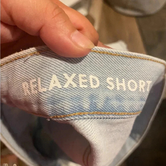 J. Crew relaxed shorts light wash color size 32 - Picture 5 of 6